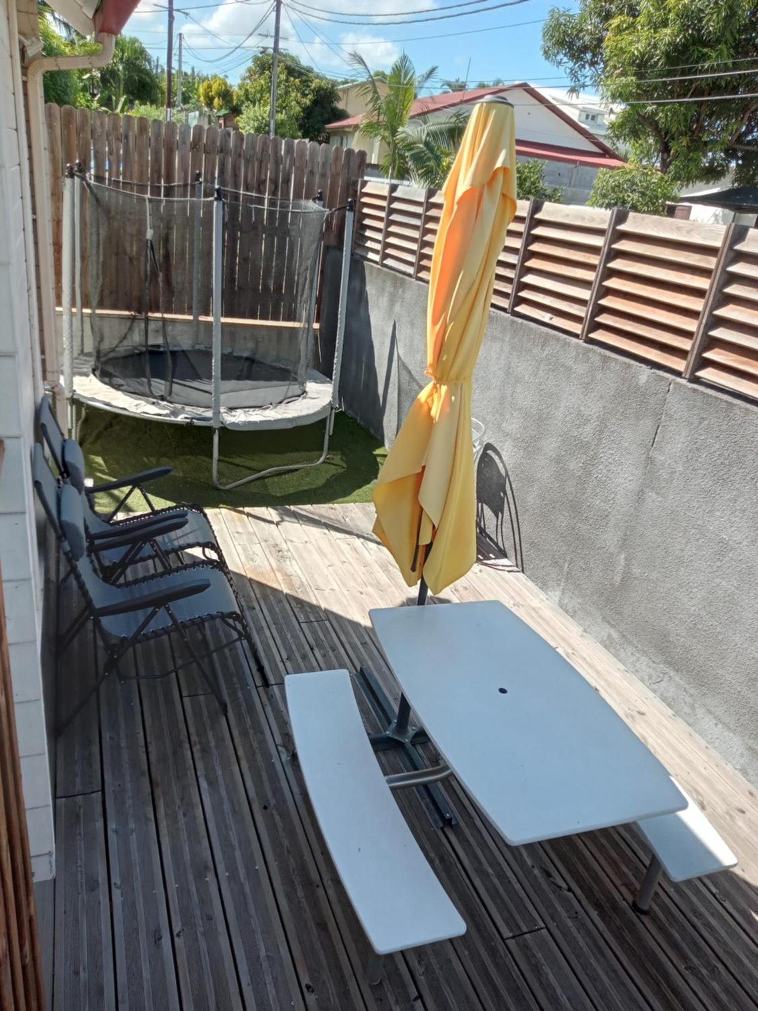 Bungalow Des Papayes Saint-Louis Luaran gambar