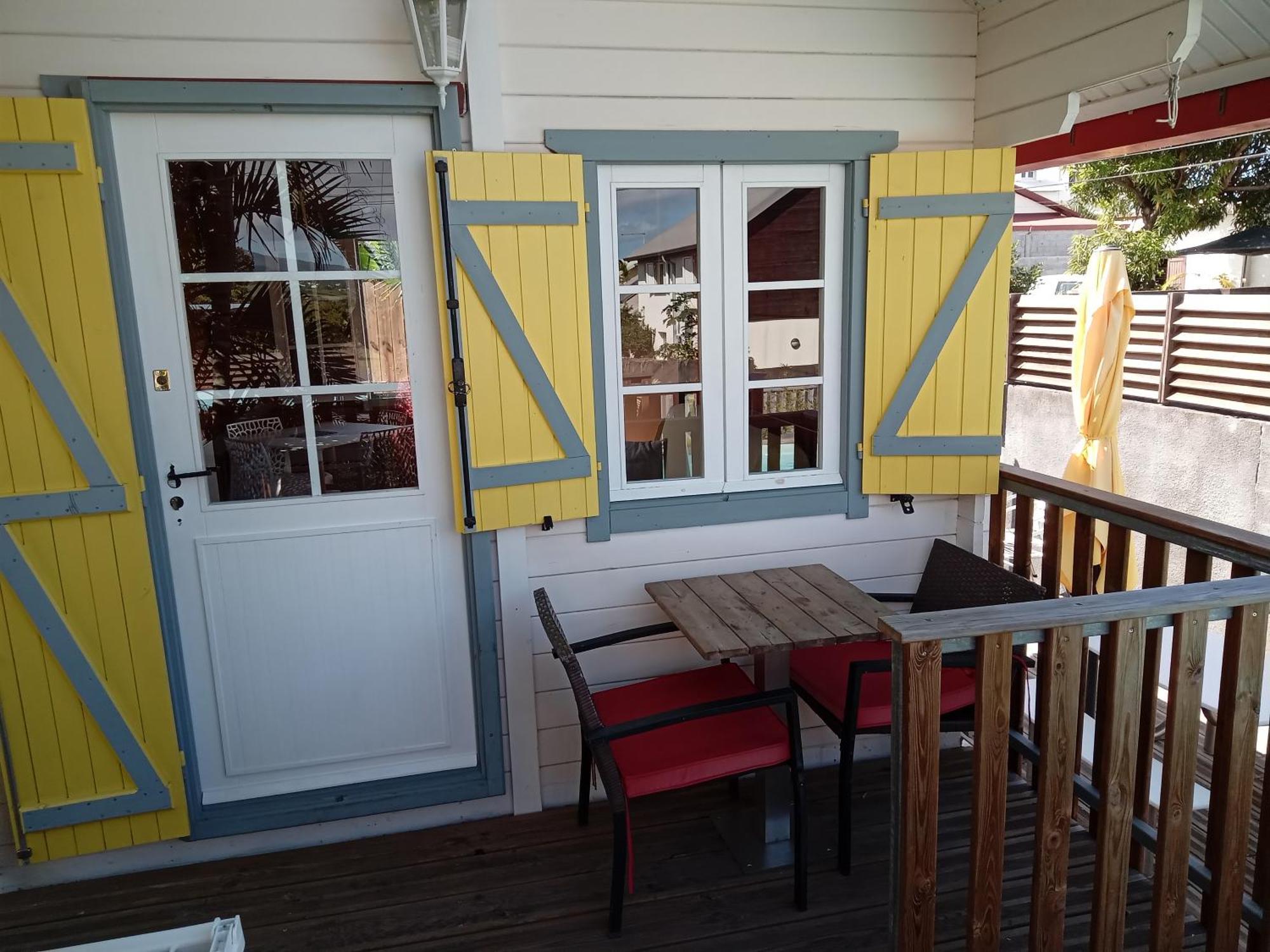 Bungalow Des Papayes Saint-Louis Luaran gambar